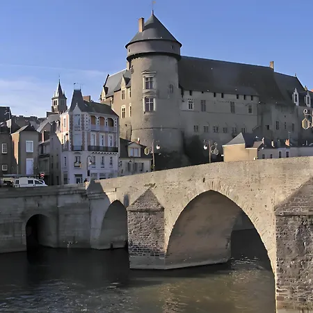 L'attique, Confort, Aere, Centre-ville, Netflix Apartamento Laval (Mayenne)